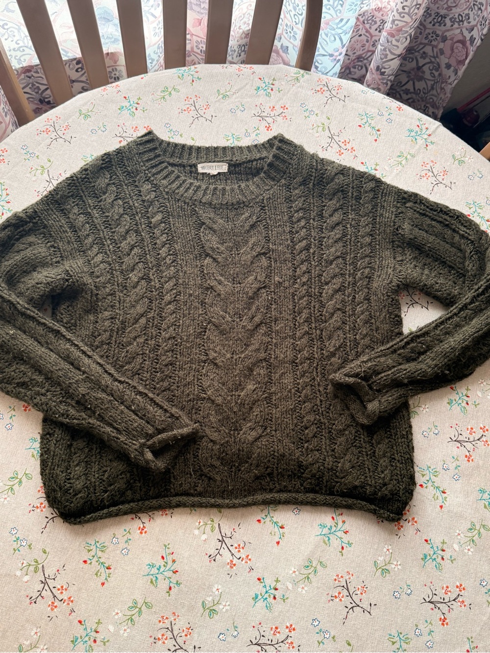 Cozy Cable-Knit Crewneck Sweater in Olive Green